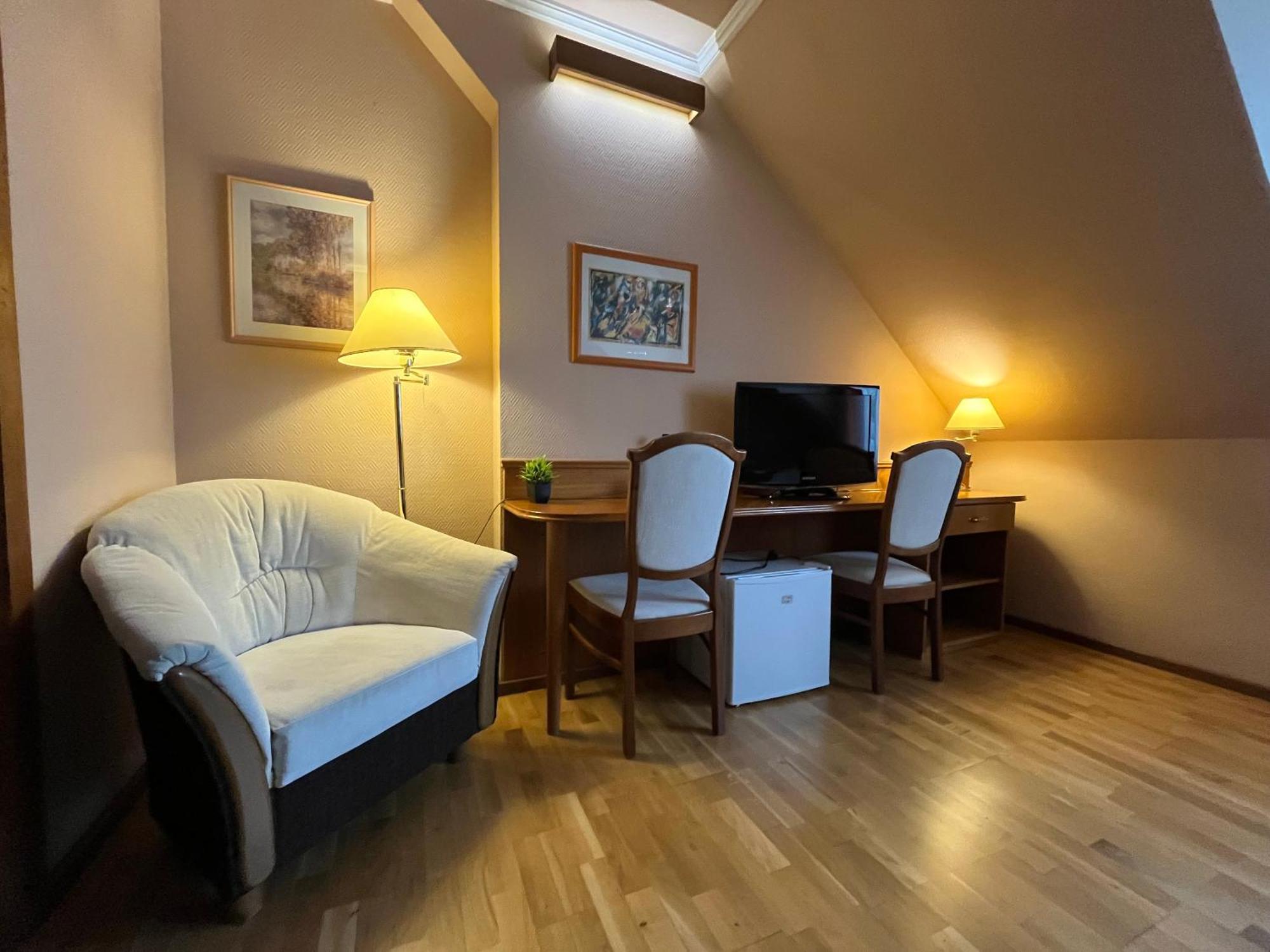 Hotel Wagner Szombathely Buitenkant foto