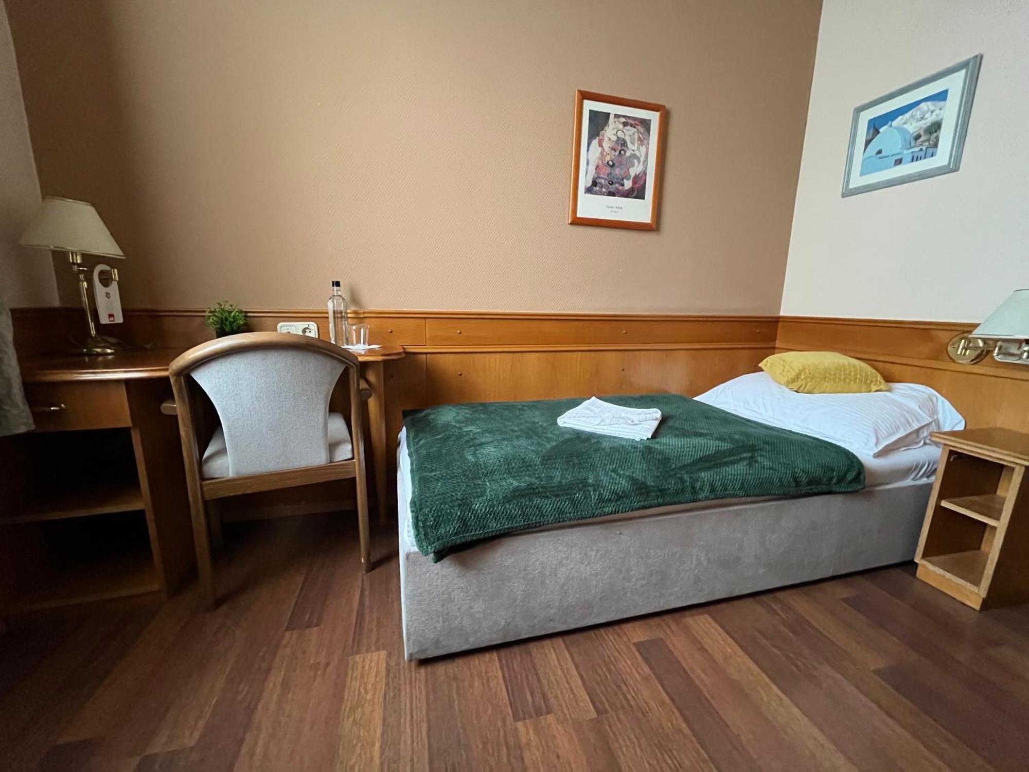 Hotel Wagner Szombathely Buitenkant foto