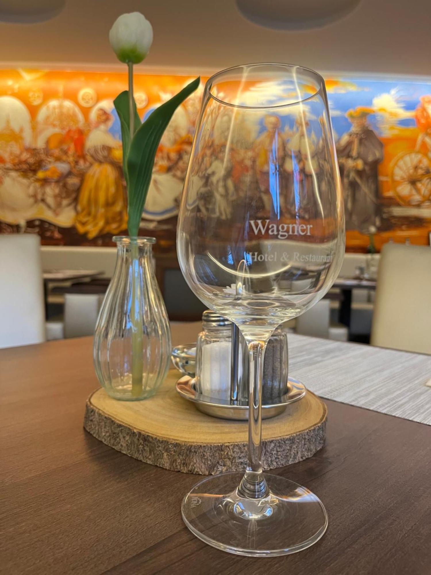 Hotel Wagner Szombathely Buitenkant foto